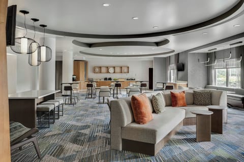 Lobby lounge