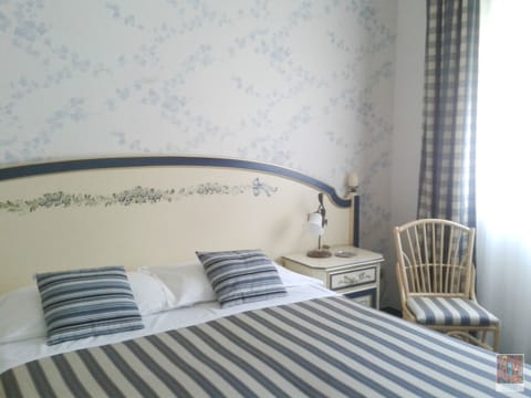 Double Room | In-room safe, desk, soundproofing, cribs/infant beds