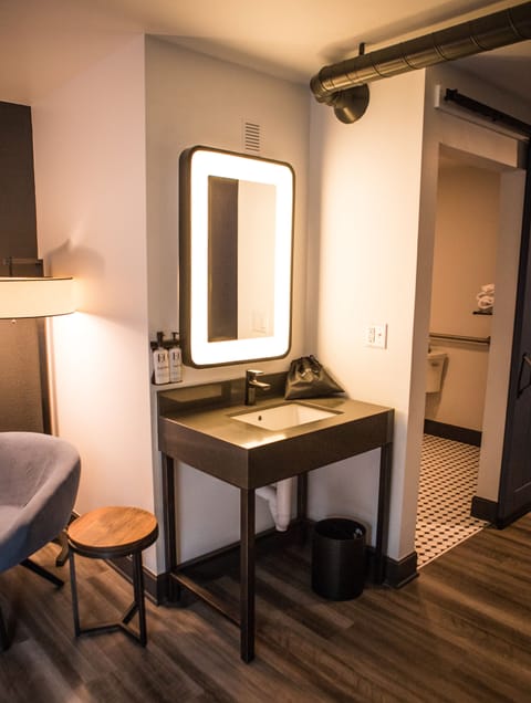 Room, 1 King Bed, Accessible (The Alpinist) | Living area