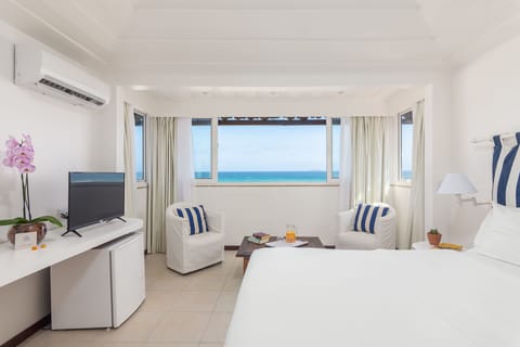 Master Sea View Room | Minibar, in-room safe, blackout drapes, free WiFi