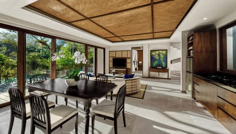 Coffee/tea maker, electric kettle