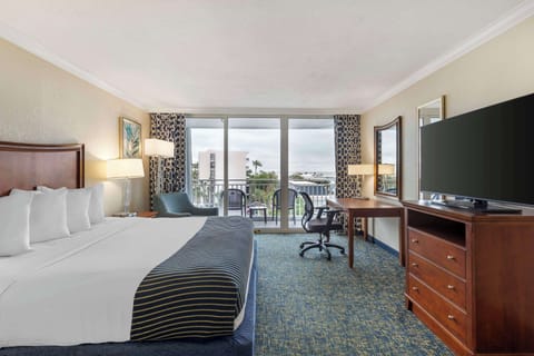 Family Suite, 1 King Bed, Non Smoking, Kitchenette (with Sofabed) | View from room