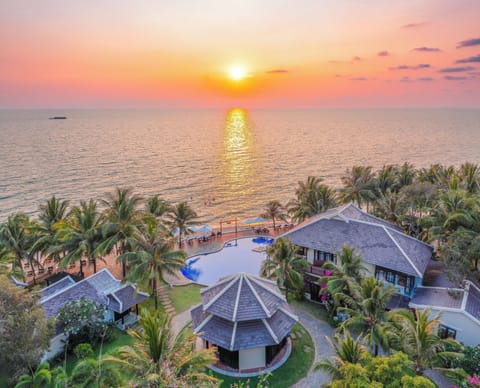Beach/ocean view