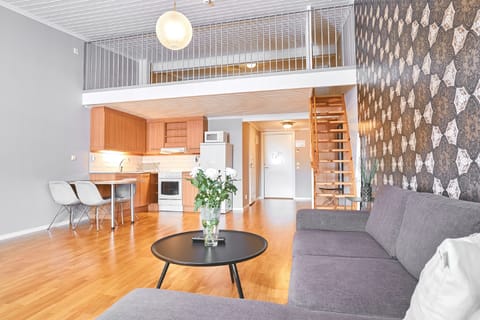 Superior Room | Living area | Flat-screen TV