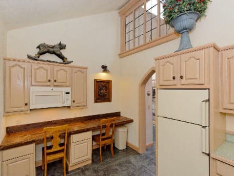 The Castle Cottage | Private kitchen