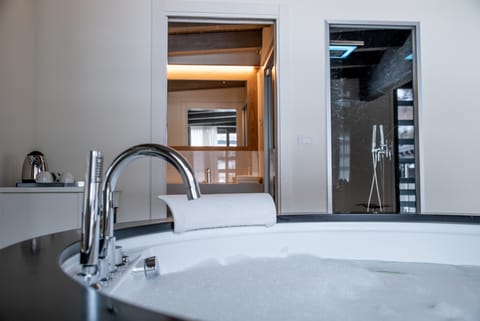 Romantic Studio Suite, 1 Bedroom | Premium bedding, down comforters, minibar, in-room safe