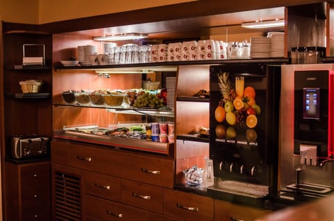 Free buffet breakfast