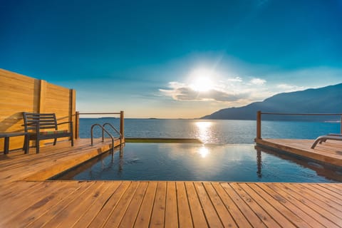 Romantic Room, Private Pool, Sea View | Minibar, in-room safe, individually decorated, soundproofing