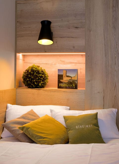 Comfort Single Room | In-room safe, desk, laptop workspace, blackout drapes