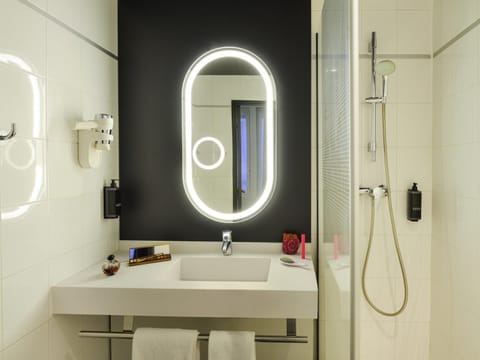 In-room safe, desk, laptop workspace, soundproofing