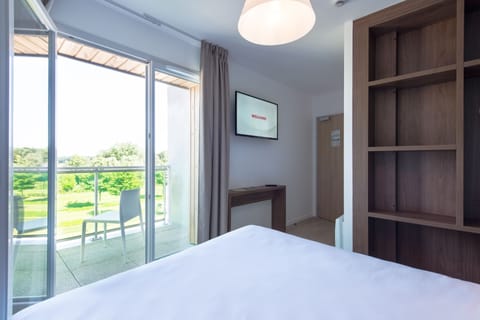 Double Room | Desk, soundproofing, free cribs/infant beds, free WiFi