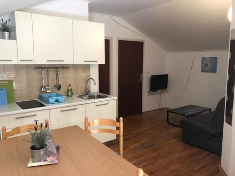 Standard Apartment, 2 Bedrooms, Balcony | Desk, soundproofing, free WiFi, bed sheets