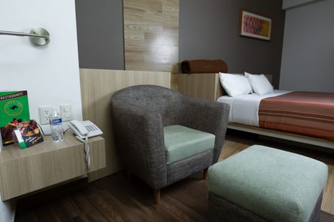 Executive Room | In-room safe, soundproofing, iron/ironing board, free WiFi