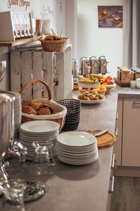 Daily buffet breakfast for a fee