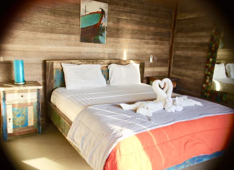 1 bedroom, minibar, desk, cribs/infant beds