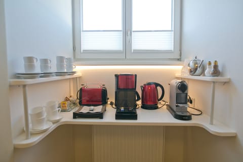 Apartment, 1 Bedroom, Non Smoking, Kitchen (Final Cleaning Fee +55,00 EUR) | Coffee and/or coffee maker
