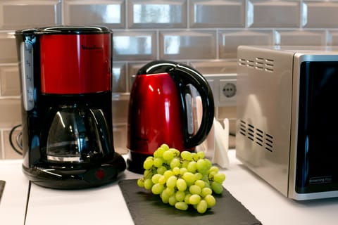 Exclusive Apartment, 2 Bedrooms, Non Smoking, 2nd Floor or Attic (Final Cleaning Fee +65,00 EUR) | Private kitchen | Fridge, microwave, oven, stovetop