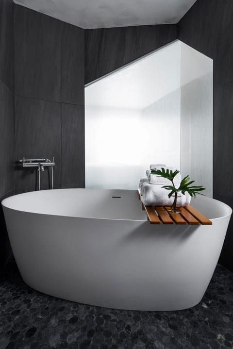 Penthouse, 1 King Bed (La Peer) | Bathroom | Designer toiletries, hair dryer, bathrobes, slippers