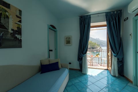 Junior Suite, 2 Bedrooms, Sea View | Select Comfort beds, minibar, in-room safe, desk