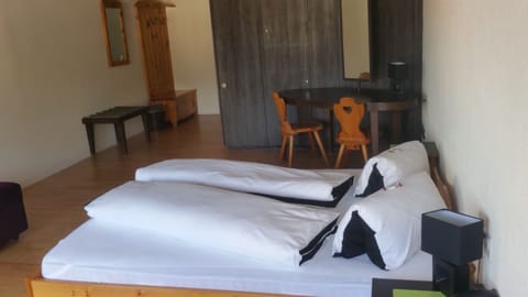 In-room safe, desk, iron/ironing board, free WiFi