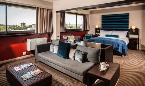 Suite | Premium bedding, in-room safe, desk, laptop workspace