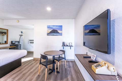 Standard Room, 2 Queen Beds | Iron/ironing board, free WiFi, bed sheets