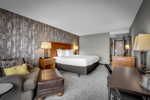 Deluxe Room, 1 King Bed (No Pets) | Premium bedding, desk, blackout drapes, iron/ironing board