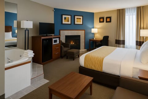 Standard Studio Suite | In-room safe, individually decorated, individually furnished