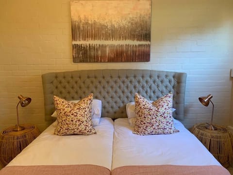 Cottage | Premium bedding, individually decorated, individually furnished