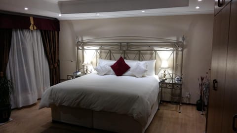 In-room safe, desk, laptop workspace, blackout drapes