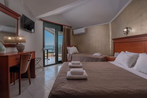 Studio, Sea View (For 3 people) | In-room safe, desk, iron/ironing board, free cribs/infant beds