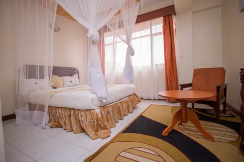 Standard Double Room | Desk, free WiFi