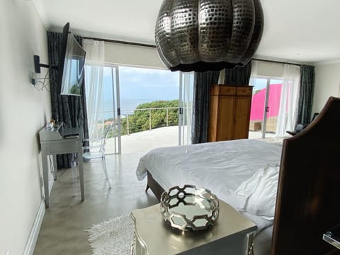 Deluxe King Suite | View from room