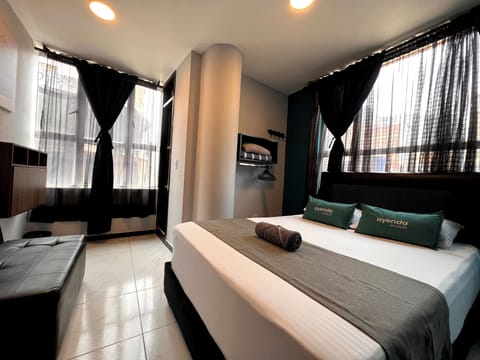 Basic Double Room, 1 Double Bed | Down comforters, laptop workspace, iron/ironing board, free WiFi