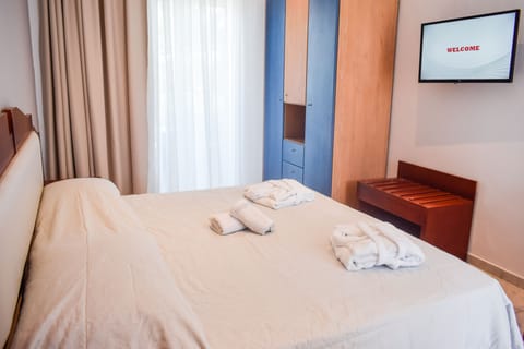 Studio | In-room safe, iron/ironing board, free WiFi