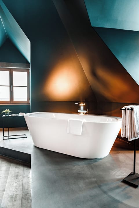 Adler Suite | In-room safe, blackout drapes, iron/ironing board, free WiFi