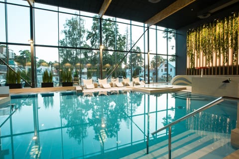 3 indoor pools