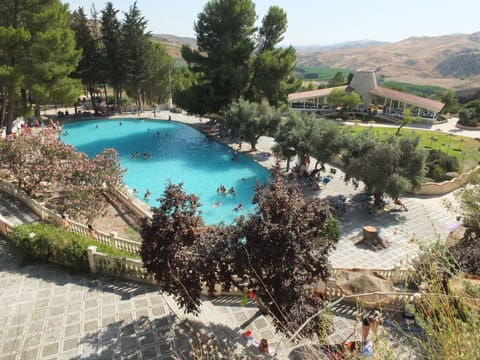 Children's play area - outdoor