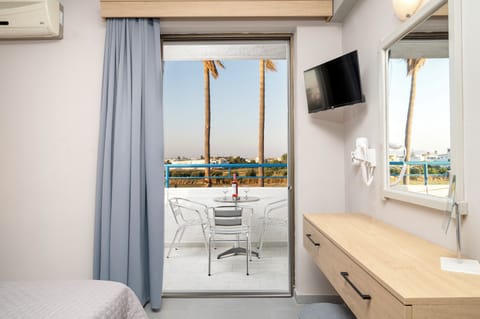 Comfort Studio | Free WiFi, bed sheets