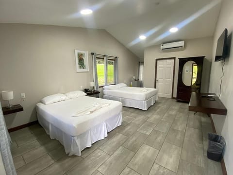 Cabin, 2 Double Beds | In-room safe, desk, iron/ironing board, rollaway beds