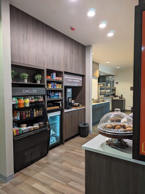 Snack bar