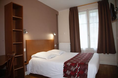 Single Room | Desk, free cribs/infant beds, free WiFi, bed sheets