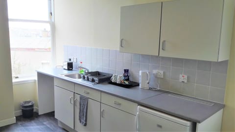 Classic Apartment, 1 Double Bed (Self Catering - No Breakfast) | Private kitchen | Coffee/tea maker, electric kettle