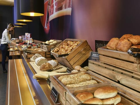 Daily buffet breakfast (EUR 17 per person)