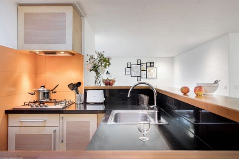 Coffee/tea maker, reusable coffee/tea filters