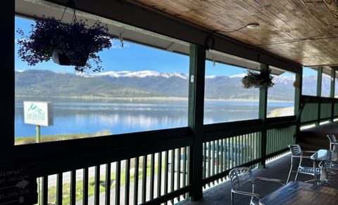 Deluxe Suite, Balcony, Lake View | Balcony view