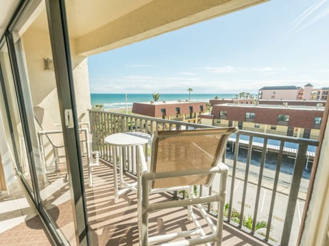 Premium Condo, 2 Bedrooms, Partial Ocean View | Balcony
