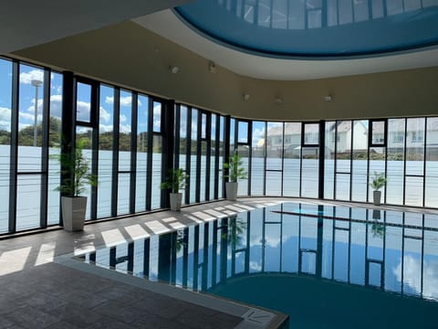 Indoor pool, sun loungers