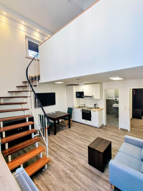 Comfort Studio | In-room dining