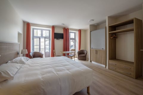 Double Room, Kitchen | Free WiFi, bed sheets